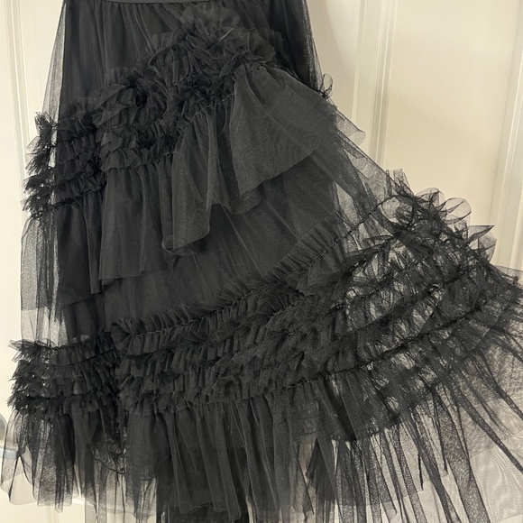 Black Layered Tulle Ruffle Midi Skirt – One Size - Picture 5 of 11